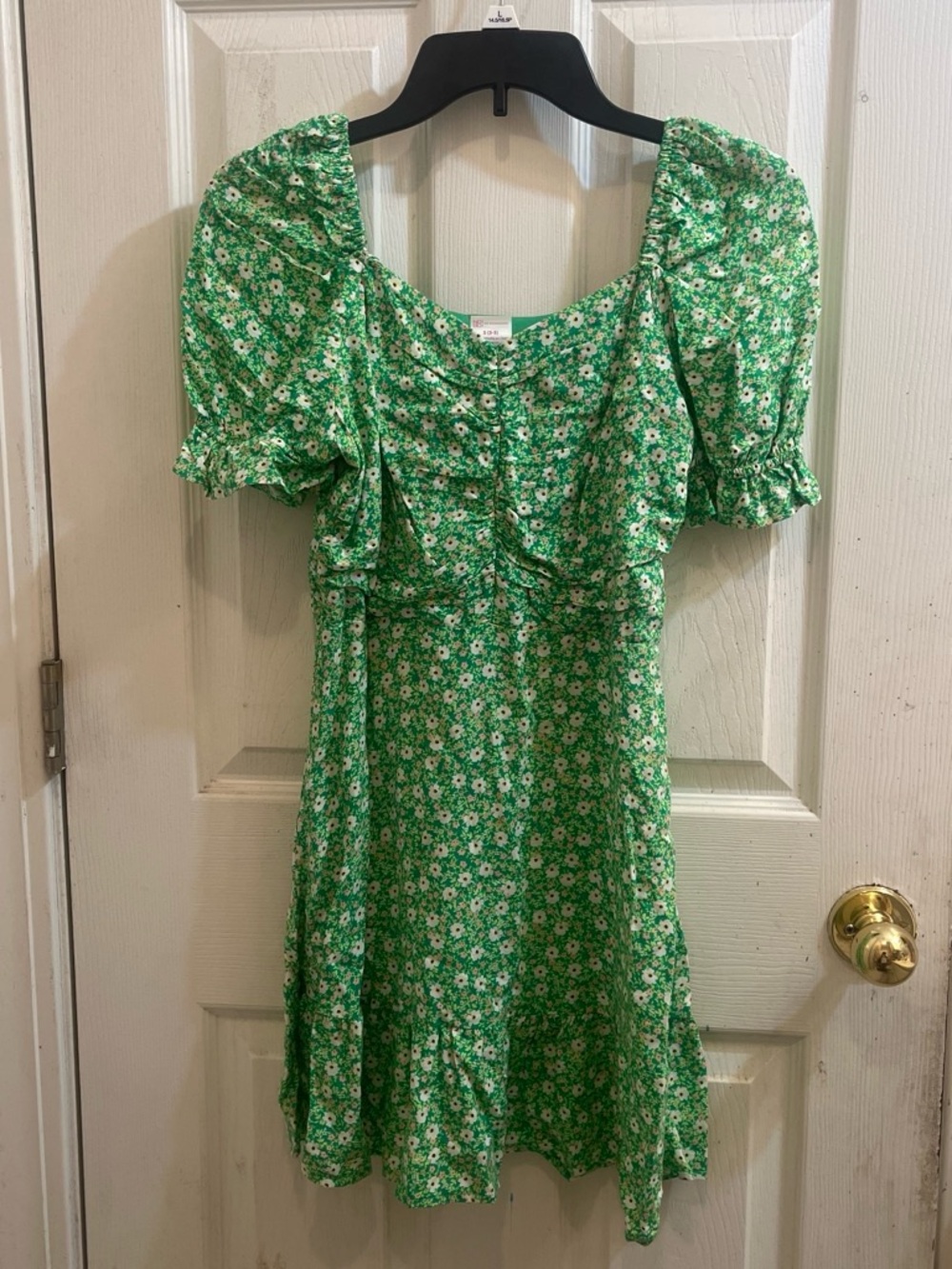 No Boundaries Green Floral Puff-Sleeve Asymmetrical Dress